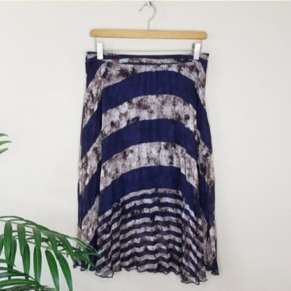 Astr Photo Floral Pleated Midi Skirt Size Large